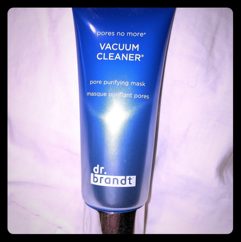 Dr. Brandt vacuum cleaner